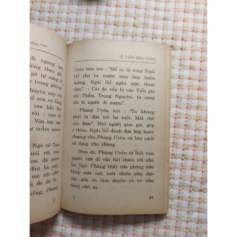 BAO CÔNG KỲ ÁN - NGŨ THỬ ĐẠI NÁO ĐÔNG KINH - Lê Tuấn (Biên soạn) 753186