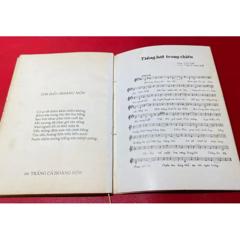 Tập thơ Thân Thị Ngọc Quế combo sưu tầm, có phụ bản… 936345