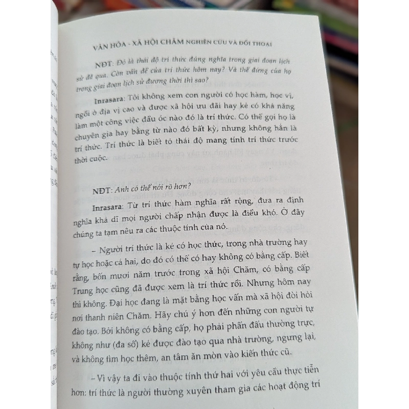 VĂN HOÁ - XÃ HỘI CHĂM: NGHIÊN CỨU VÀ ĐỐI THOẠI - INRASARA 318008