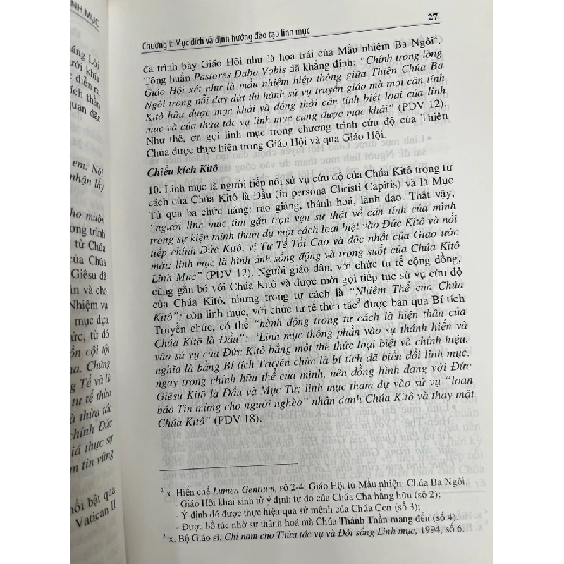 Đào tạo linh mục: định hướng và chỉ dẫn 1004604