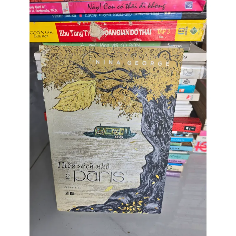Hiệu sách nhỏ ở Paris  968776