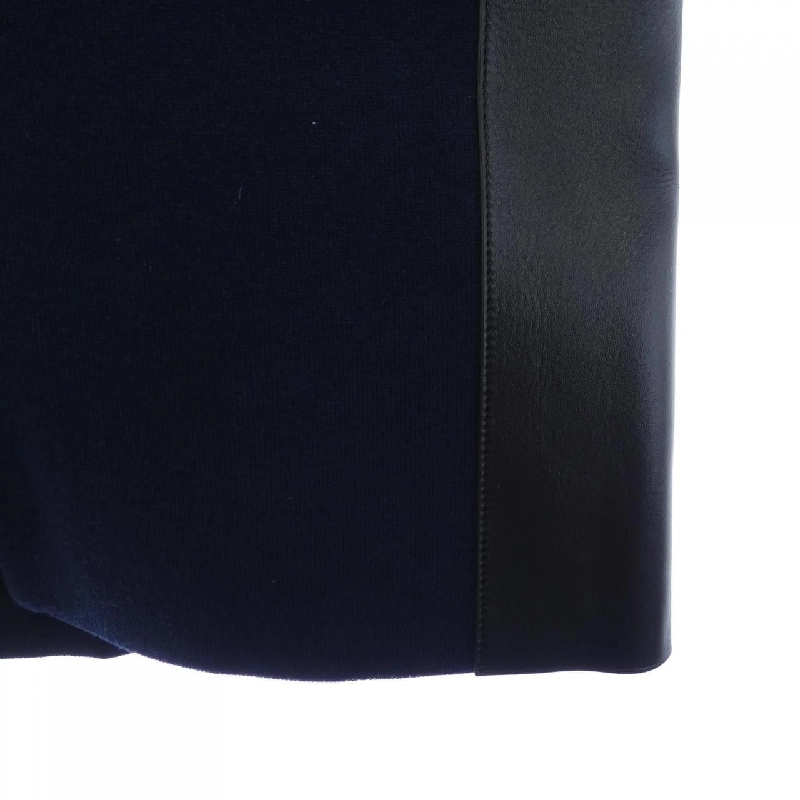 Váy LOUIS VUITTON 655246