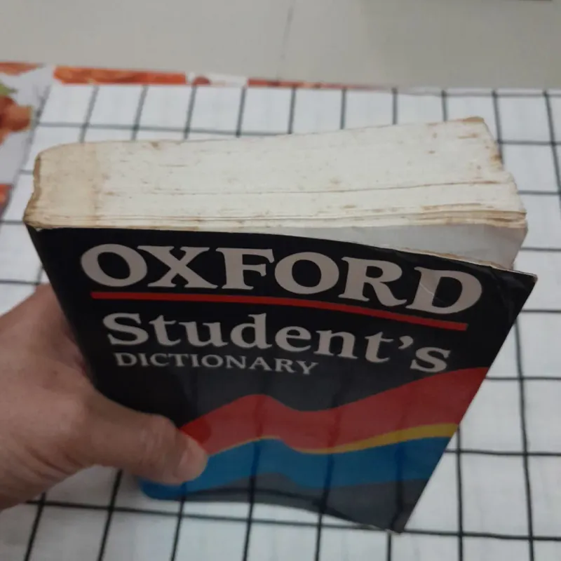 Oxford Student's Dictionary. 2nd by A.S. Hornby & Christina. 13 impressed 2000. OUP  594638