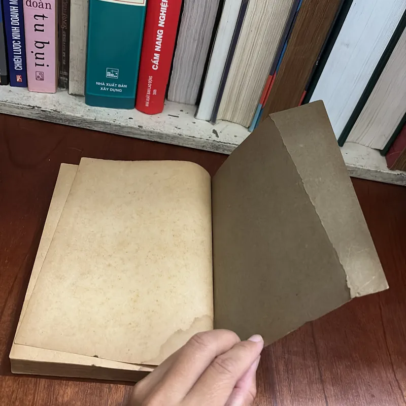 II Sách Xưa: Tìm Hiểu Ít Lễ Trọng - LM. Joseph Trần Công Hoan - 1963 646948