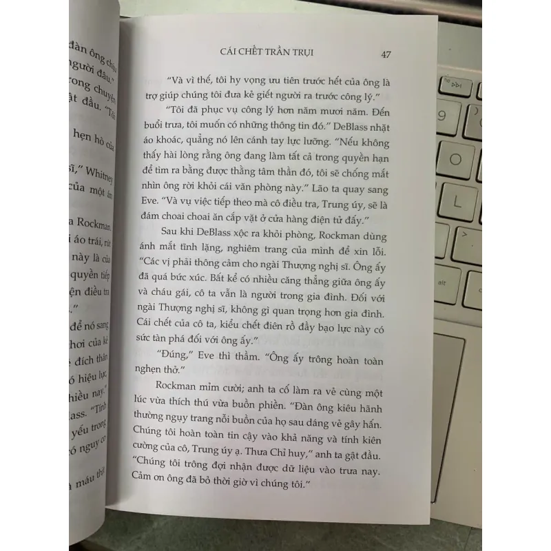 CÁI CHẾT TRẦN TRỤI - J. D. ROBB 709345