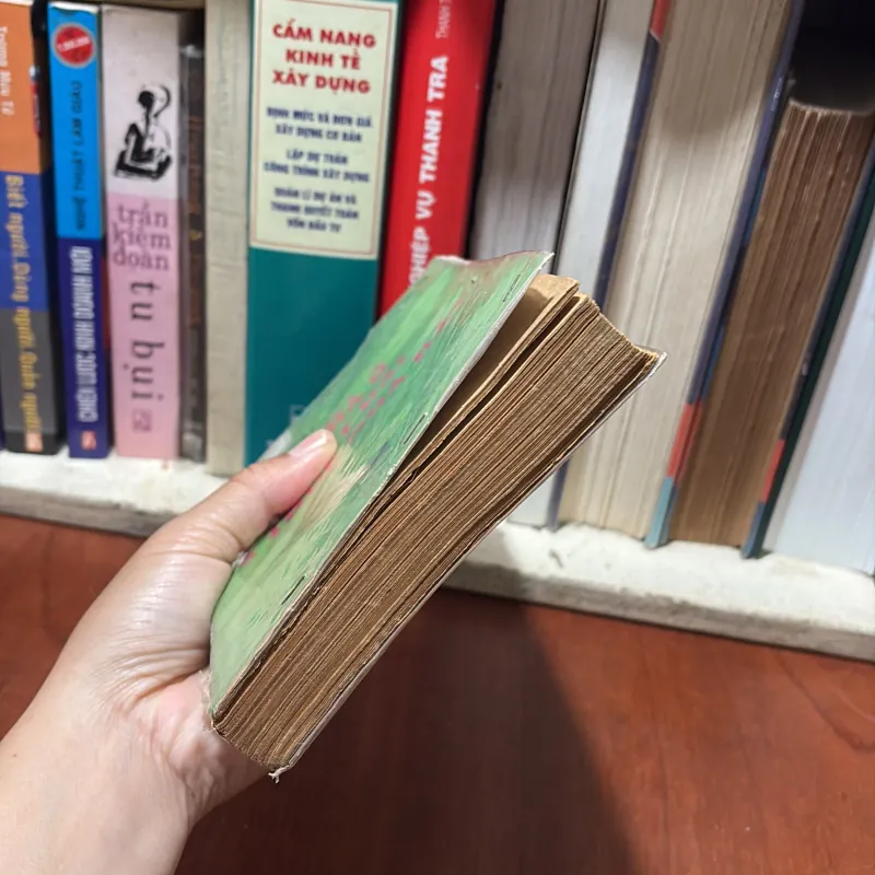 II Pháp Luật: Pháp Luật Về Nhà Ở, Đất Đai Và Thuế Nhà Đất - Luật Gia Lê Thành Châu - 1993 778687