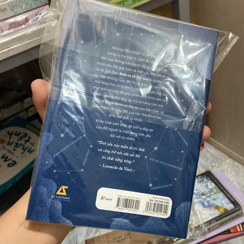 Sinh ra từ bụi sao - Stefan Klein 960907