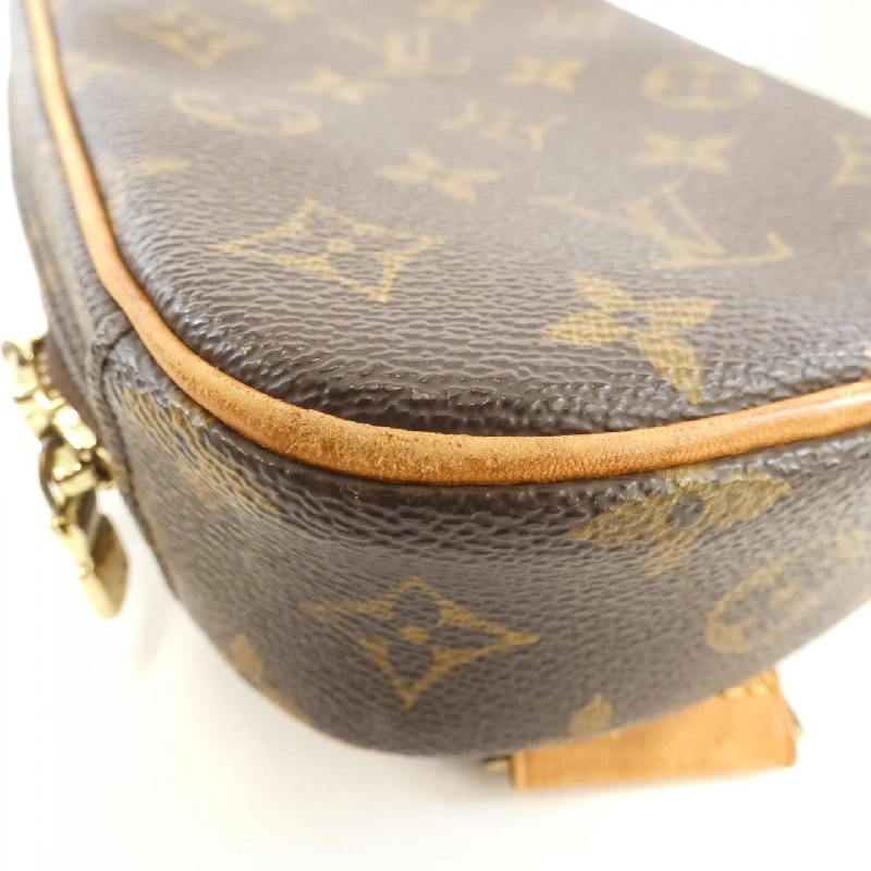 Túi đeo vai Louis Vuitton Monogram Pochette Gange M51870 609654