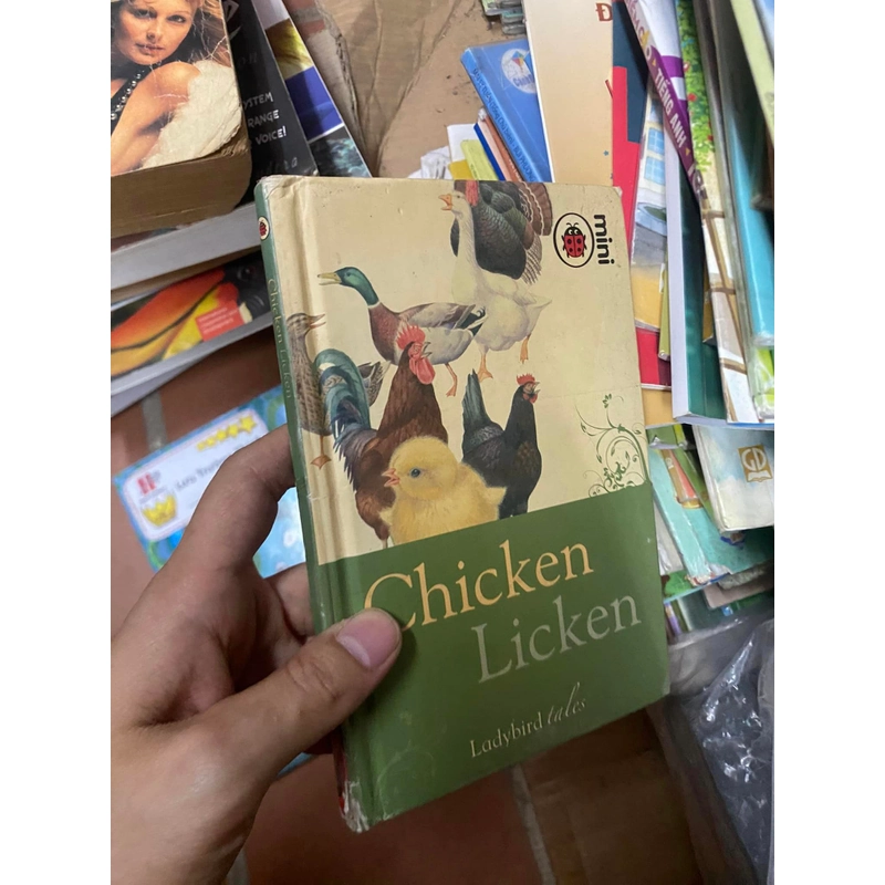 Sách ngoại văn Chicken Licken - Ladybird tales 311410