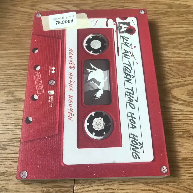 Kỳ án trên tháp hoa hồng - Nguyễn Hoàng Nguyên 792789