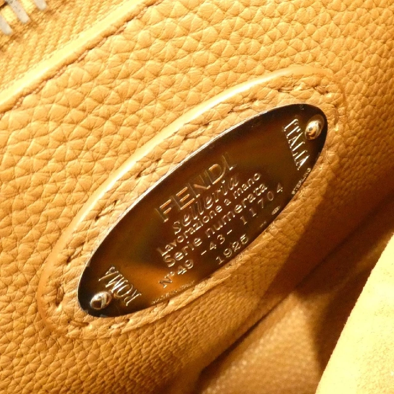 Túi Fendi Selleria Peekaboo 8BN226 Q0J 615741