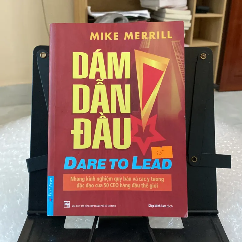 Dám dẫn đầu-tác giả Mike Merrill 935080