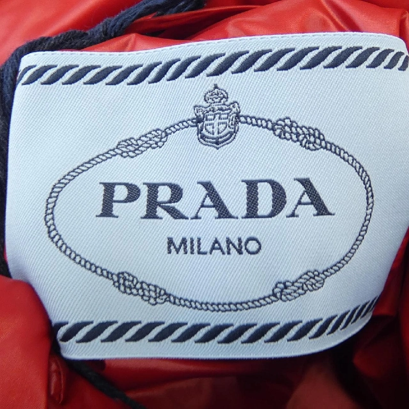 Áo khoác lông vũ PRADA 638104