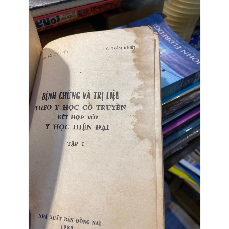Bệnh chứng và trị liệu - Gs. Bùi Chí Hiếu, Lương y Trần Khiết 756066