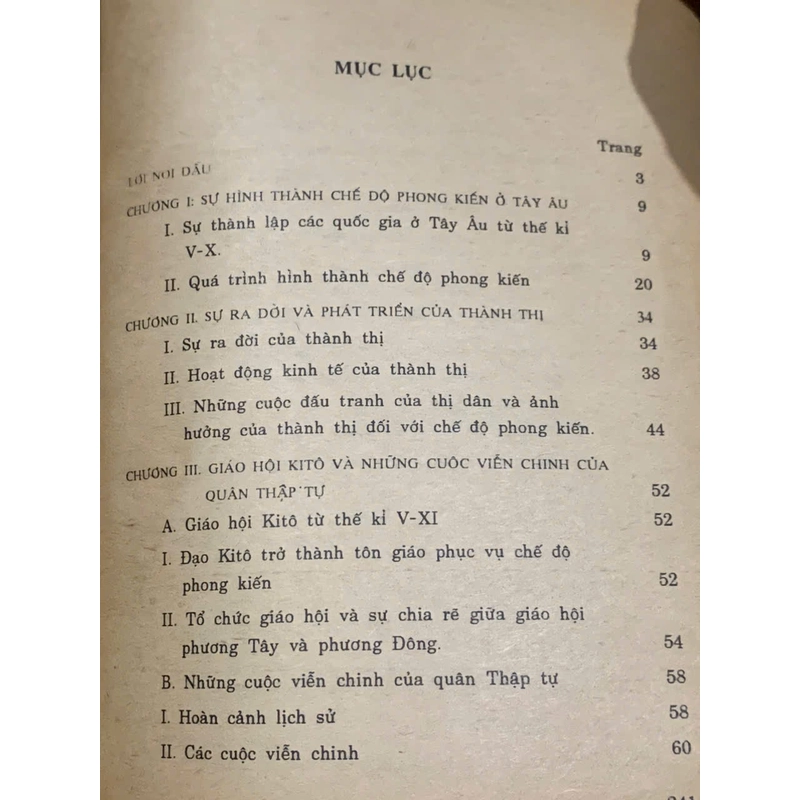 ĐẠI CƯƠNG LỊCH SỬ THẾ GIỚI TRUNG ĐẠI TẬP: (CÁC NƯỚC TÂY ÂU) (Tái bản lần thứ 1) 545879