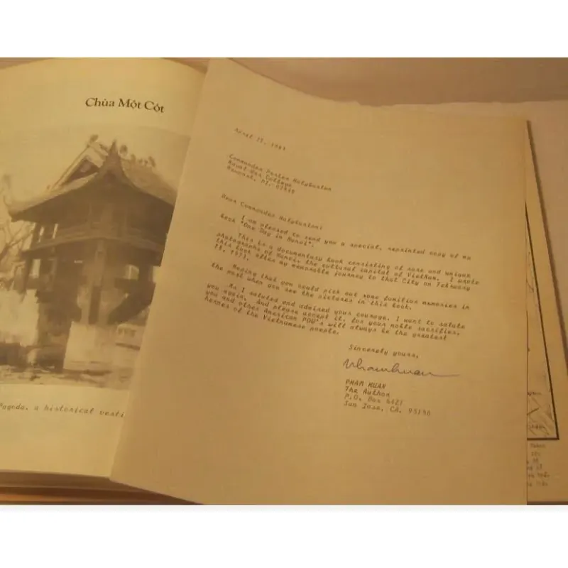 Môt ngày ở Hà Nội- Phạm Huấn 1004136