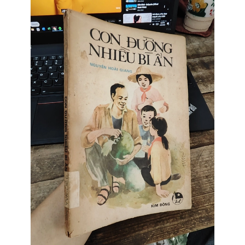 Con đường nhiều bí ẩn - Nguyễn Hoài Giang 1032853