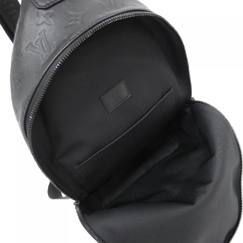 Túi đeo chéo Louis Vuitton Monogram Shadow Racer M46107 611535