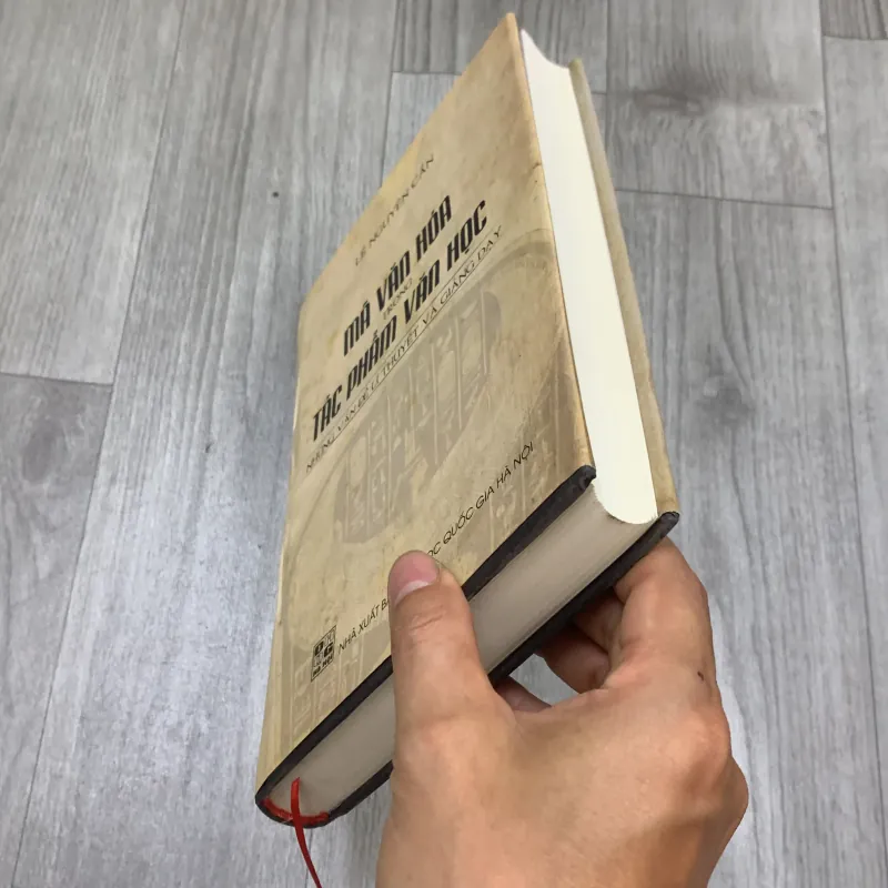 Mã văn hoá trong tác phẩm văn ngọc. Có chữ ký tặng. 7b1 1027868