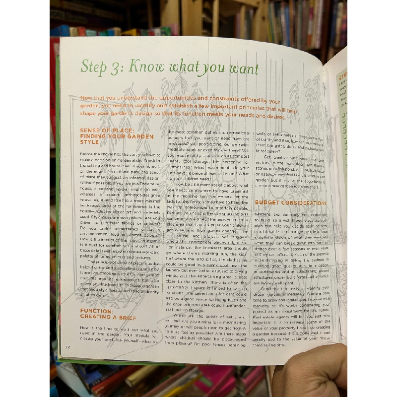 The Source Book : Plant, materials, products & ideas for today's outdoor spaces & where to get them - Jamie Durie 450218