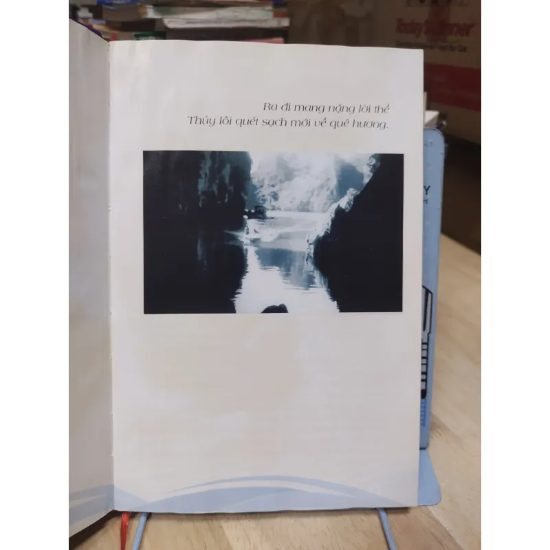 Sách: Trận chiến thầm lặng - Kỷ yếu của phân đội phá thuỷ lôi Lê Mã Lương (B2) 994365