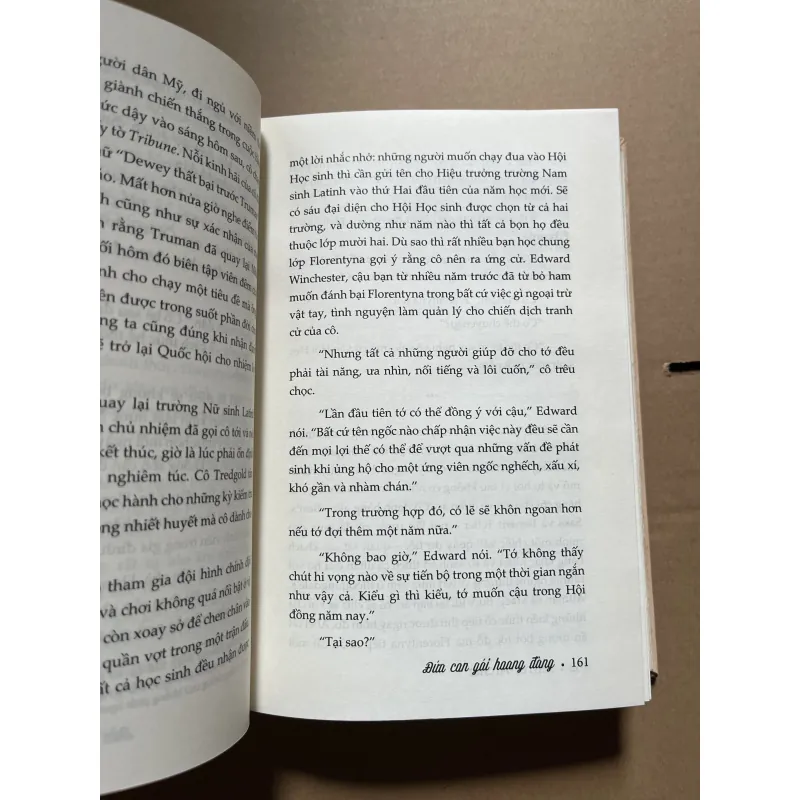 đứa con gái hoan đàng 1030413