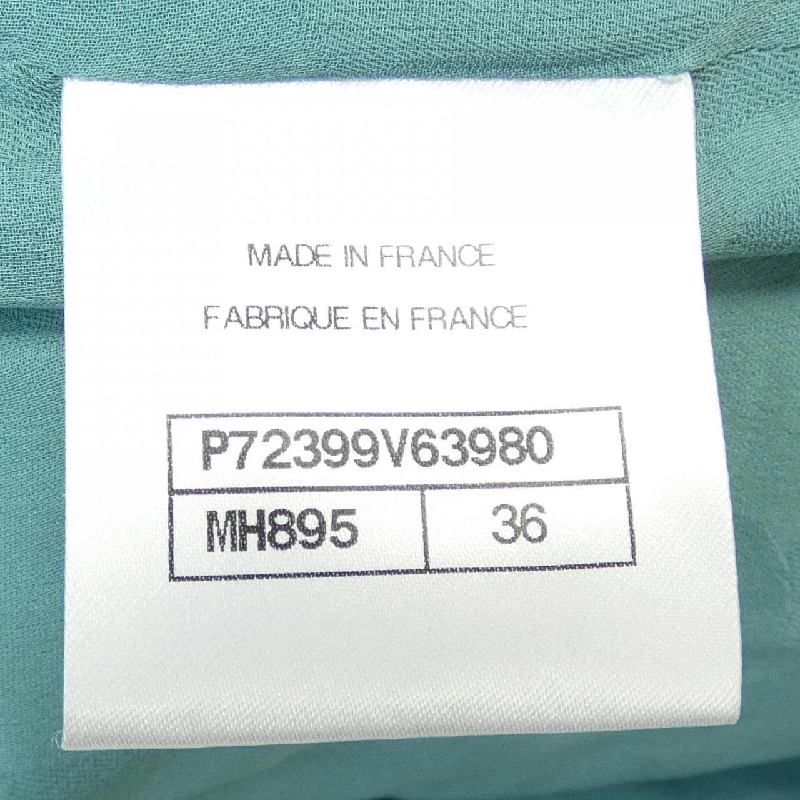 Áo khoác CHANEL P72399V63980 632475