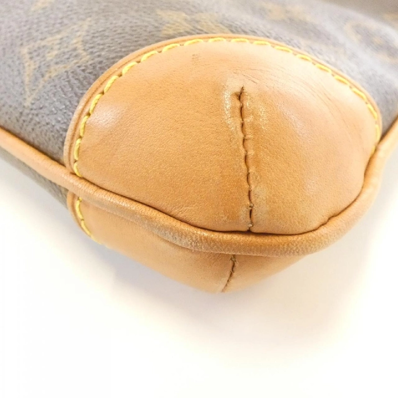 Túi xách vai Louis Vuitton Monogram Coussin GM M51141 610658