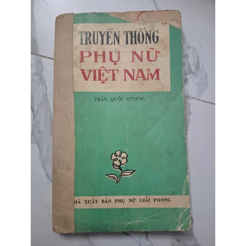Truyền thống phụ nữ Việt Nam - Trần Quốc Vượng - Nghiên cứu văn hóa 695126