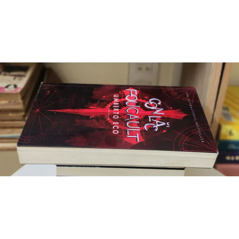 "Con lắc của Foucault"
- Tác giả: Umberto Eco (643 trang - size 16x24cm) 705336