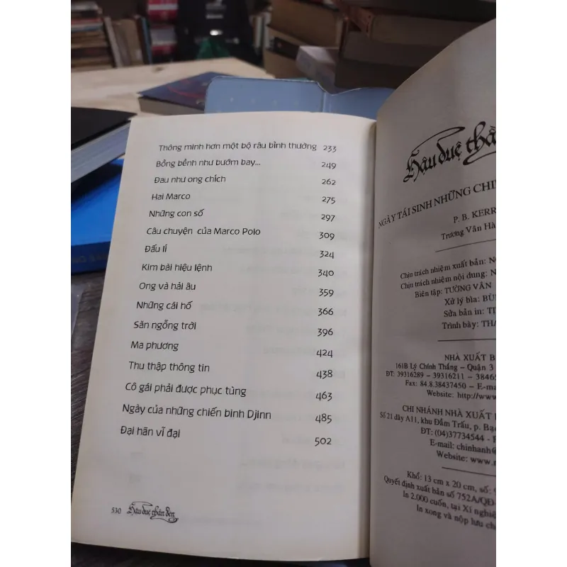 Sách: Hậu duệ thần đèn - ngày tái sinh những chiến binh đất nung - P.B Kerr (A3) 601512