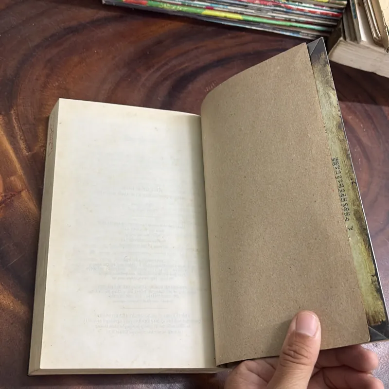 II Kẻ Chiêu Hồn, Bí Mật Của Nicholas Flamel Bất Tử - Michael Scott - 2011 998077