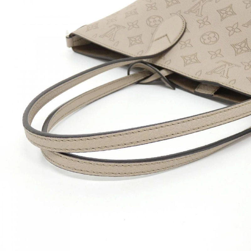 Túi Louis Vuitton Mahina Blossom MM M21852 616313