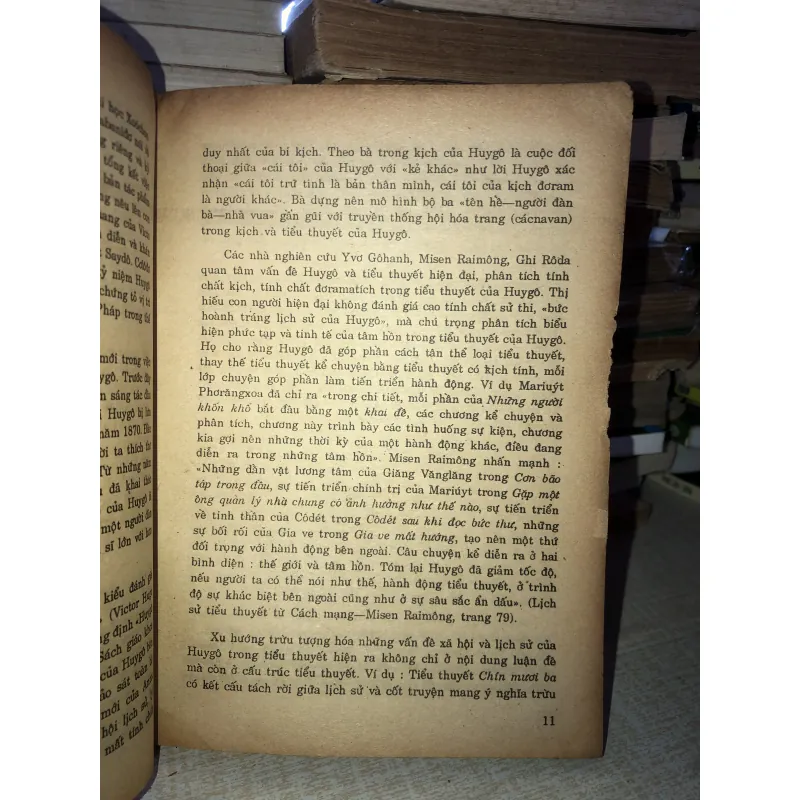 Đến Paris gặp Victor Huygo - Hoàng Nhân 994506