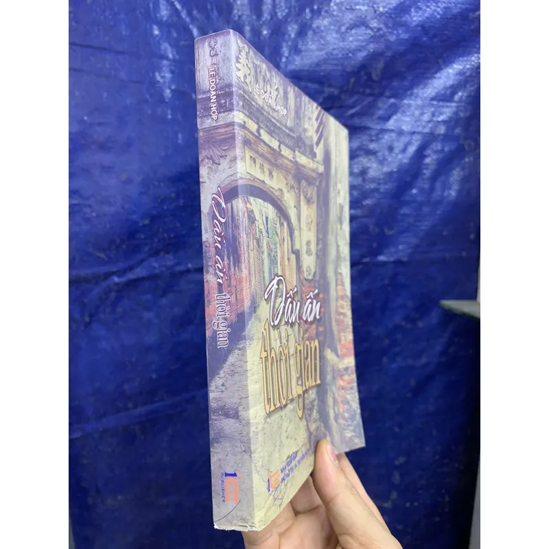 Dấu ấn thời gian - lê doãn hợp.  715233