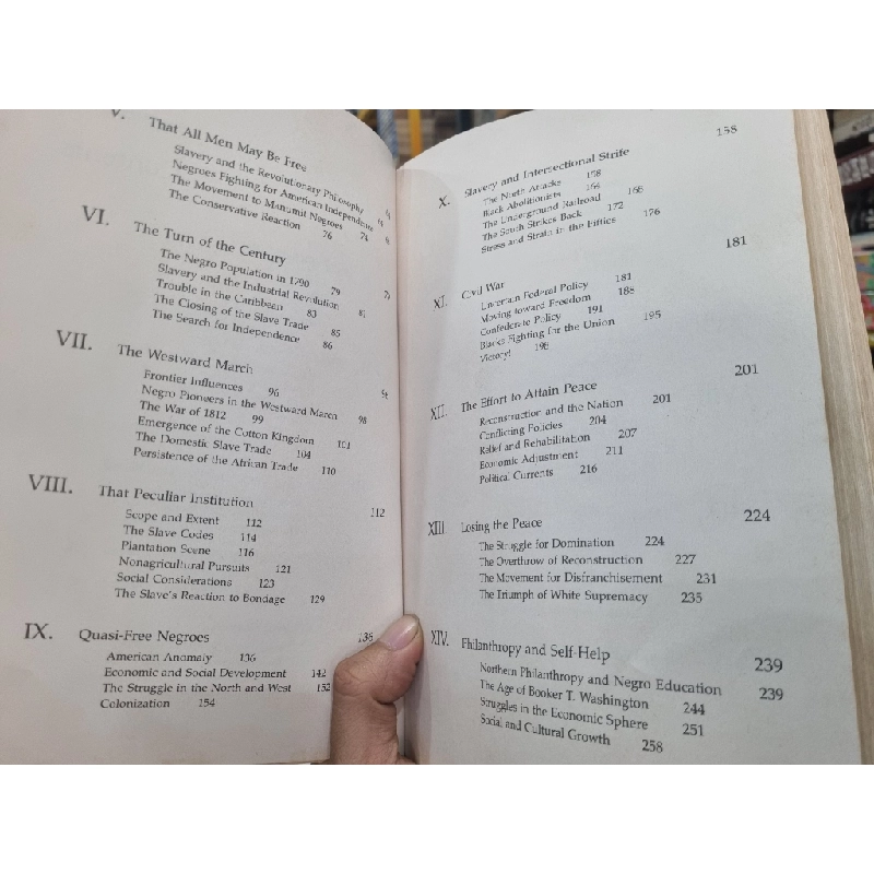 FROM SLAVERY TO FREEDOM : A HISTORY OF NEGRO AMERICANS (6th Edition) - John Hope Franklin & Alfred A. Moss 144628
