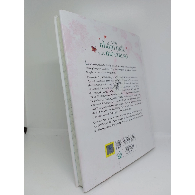 Vừa Nhắm Mắt Vừa Mở cửa sổ mới 90% bìa cứng có áo bìa 2021 HCM1509 911939