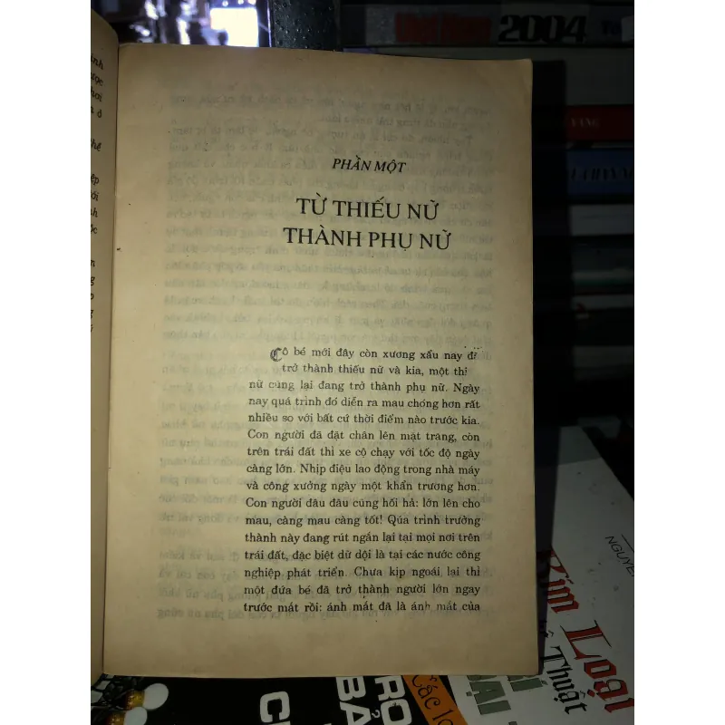 Bách khoa phụ nữ trẻ  998309