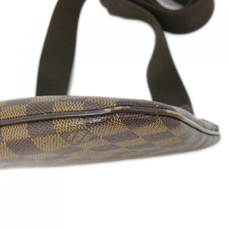 Túi đeo vai Louis Vuitton Damier Pouch Bosphore N51111 610921