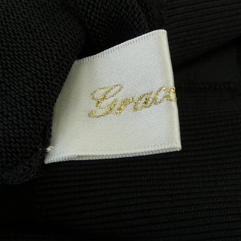 GRACE Class - Áo Top Hàng hiệu Authentic 627326