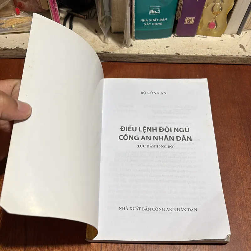 II Lưu Hành Nội Bộ: Điều Lệnh Đội Ngũ Công An Nhân Dân - Bộ Công An - 2013 1002164