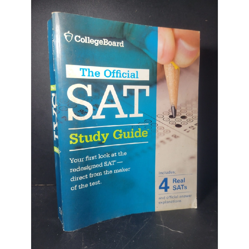 The official SAT Study Guide mới 80% bẩn bìa, ố vàng, tróc gáy  HCM0906 NGOẠI VĂN 471257