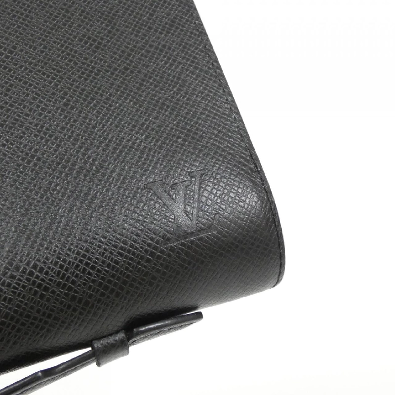 Ví Louis Vuitton Taiga Zippy XL M44275 621359