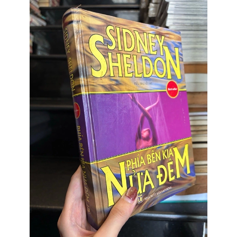 Phía bên kia nửa đêm - Sidney Sheldon 126419