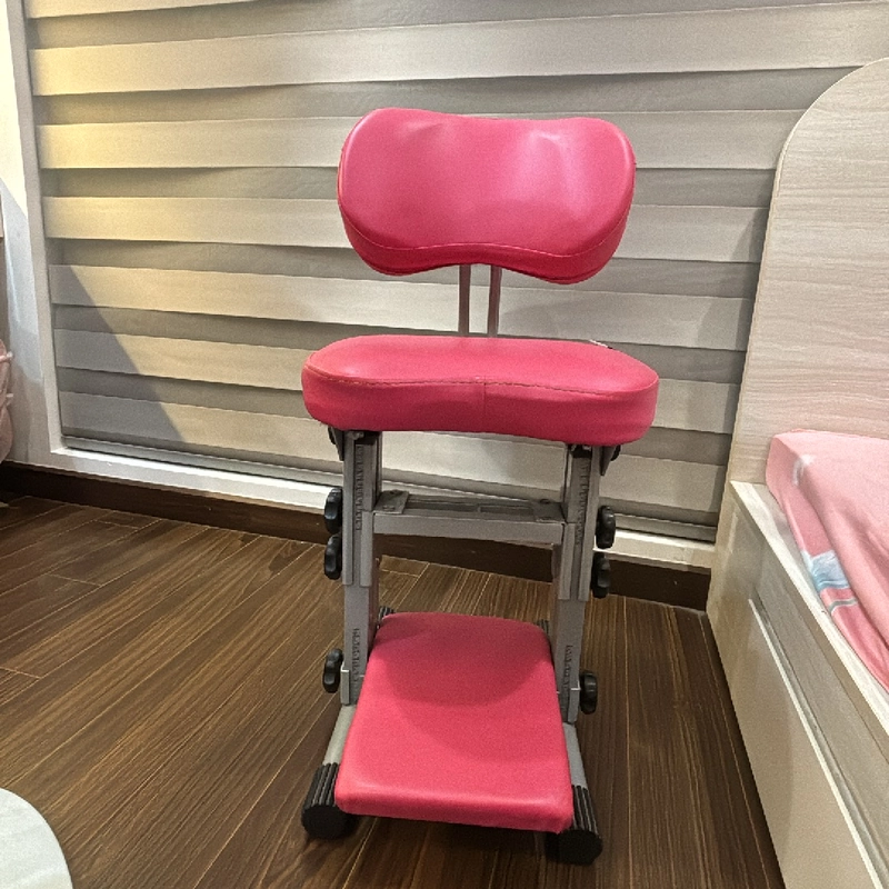 Ghế công thái học chống gù lưng 443604