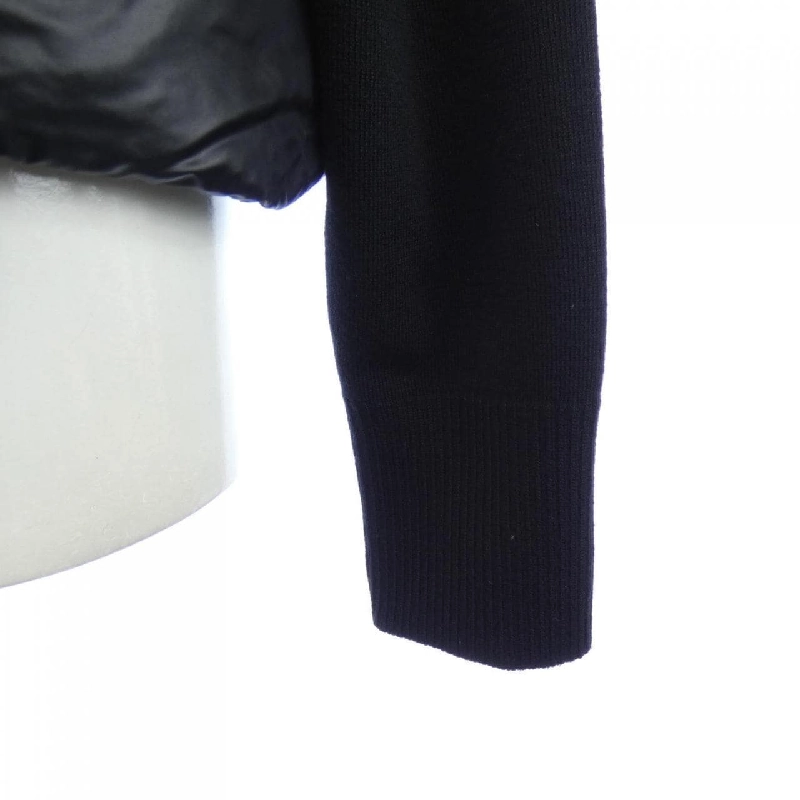 Moncler MONCLER 20939B00012 Áo khoác lông 632963