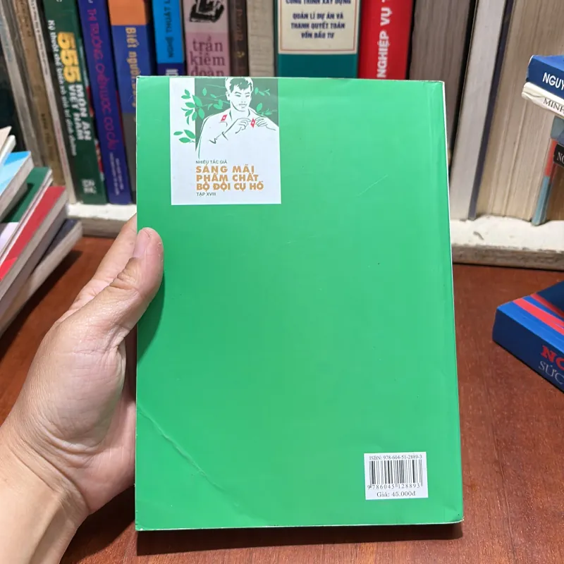 II Tựa Sách: Sáng Mãi Phẩm Chất Bộ Đội Cụ Hồ (Tập 18) - Nhiều Tác Giả - 2017 786211