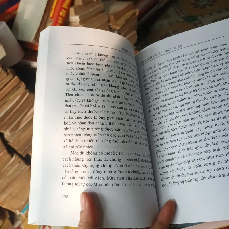 Cải Cách Và Sự Phát Triển - Nguyễn Trần Bạt 761464