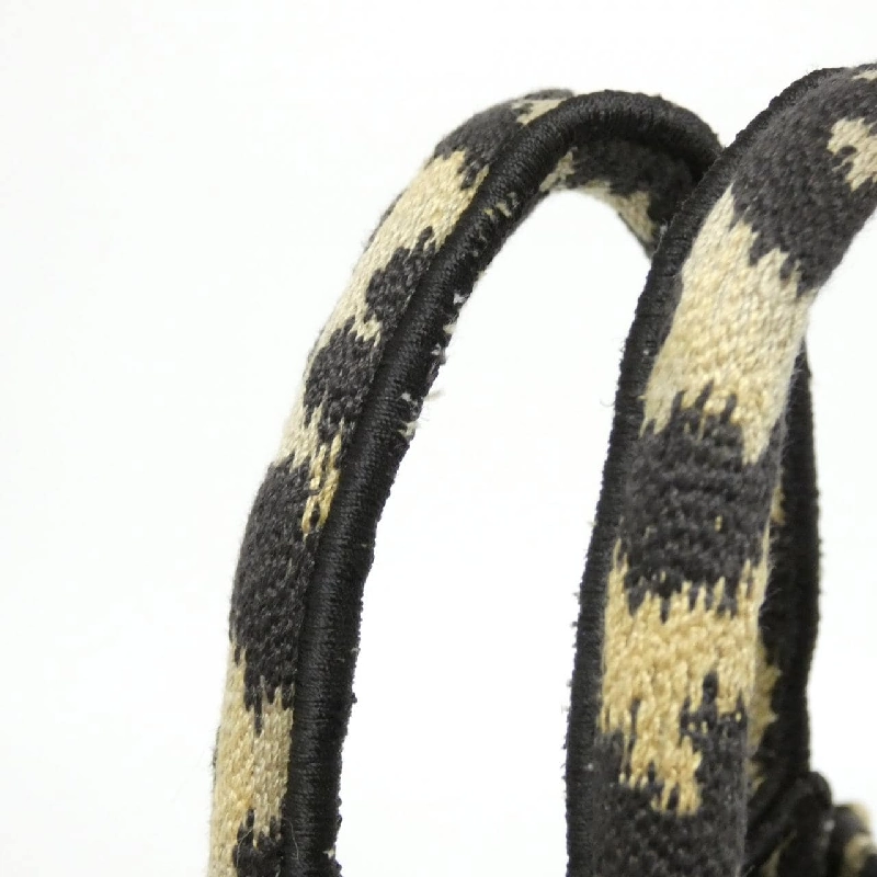 Túi xách Dior Book Tote Mini Vertical S5555CRHM - Hàng hiệu Authentic 611921