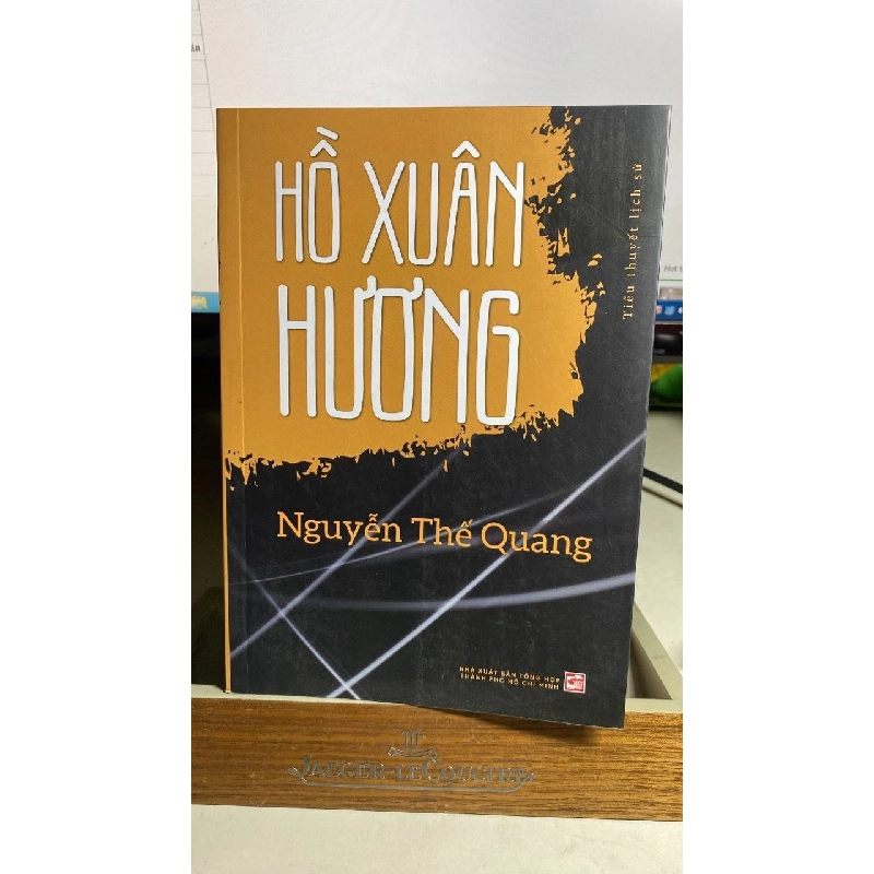 Hồ Xuân Hương - tiểu thuyết lịch sử -Tác giả: Nguyễn Thế Quang -Hình thức: Bìa mềm, 14,5x20,5 cm, 516 trang -Nhà xuất bản: NXB Tổng hợp TP.HCM 2024 451866